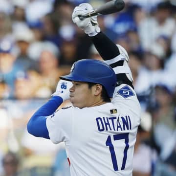 MLBは30年で10倍超の市場拡大を実現…なぜ日米球界でこうも“経済格差”があるのか【小林至教授のマネーボールQ&A】#1