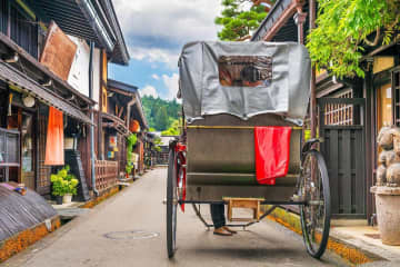泉鏡花の『麻を刈る』あらすじ紹介。人力車と車夫の風景と明治の浪漫に迫る