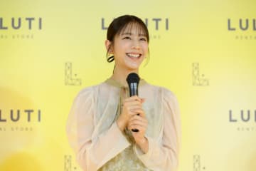 貴島明日香「ドレスを選ぶ楽しさの中から、新しい自分を見つけて」