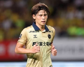 CWC参戦の浦和が欧州帰りの24歳アタッカーを完全移籍で獲得！「１日でも早くピッチに立ち、ゴールという結果で貢献できるように頑張ります」