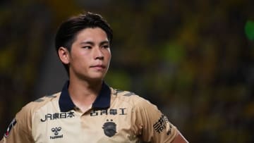 昨季J2MVPの24歳、浦和レッズ加入が決定！欧州挑戦も…J2首位チームから電撃移籍「とても幸せでした」