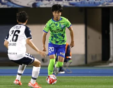 19歳の“NEXT三笘”がプロ初先発で存在感！ 自慢のドリブルで会場を沸かせた湘南MF石橋瀬凪が語る手応え「自分も戦えることを証明できた」【ルヴァン杯】
