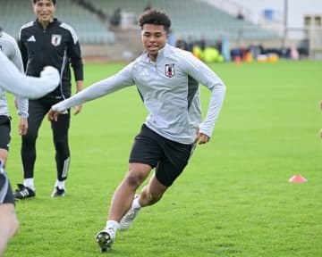 豪州戦のボランチ先発は遠藤＆藤田？ 佐野や熊坂、鎌田を含めて新たなオプションを増やしたい【日本代表】