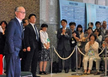 長嶋茂雄さん追悼の記帳所　千葉県庁に5日から設置　県民栄誉賞写真も展示