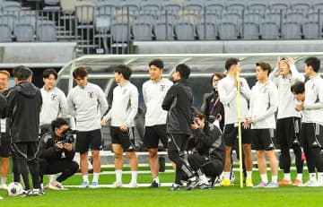 新顔ずらりの日本vs２位確保に必死の豪州はどうなる？ 英メディアがスコアを含めて予想「力を弱めたアウェーチームと…」