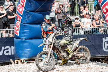 【トライアンフ】ジョニー・ウォーカーが新型「TF 250-E」で2025年レッドブル・エルズベルグロデオに6位入賞