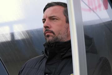 完敗よりも「選手として問題」　指揮官が問題視した“姿勢”「サッカーしようとする熱意が足りない」