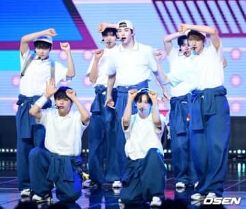 【PHOTO】KickFlipからCLOSE YOUR EYESまで、6/4放送の「SHOW CHAMPION」に出演
