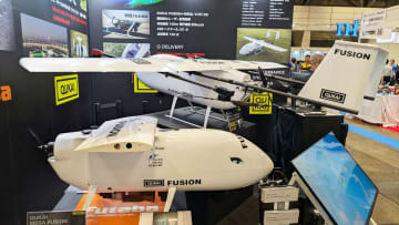 空解、ハイブリッドVTOL「QUKAI MEGA FUSION 3.5」展示。ガソリンエンジン搭載で低燃費、最大500km飛行[JapanDrone2025]