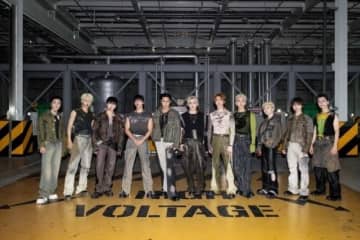 SEVENTEEN、アメリカの人気番組「The Kelly Clarkson Show」でステージを披露！