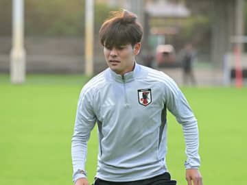 「めちゃくちゃ楽しみ」森保ジャパンが豪州戦のスタメンを発表！ 約１年４か月ぶりに代表復帰した佐野海舟の先発入りにファン注目「スーパーなプレー期待してる」