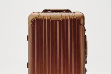 リモワのスーツケース「オリジナル」新色ブロンズ、家具メーカー「ヴィトラ」とのラゲッジ型スツールも