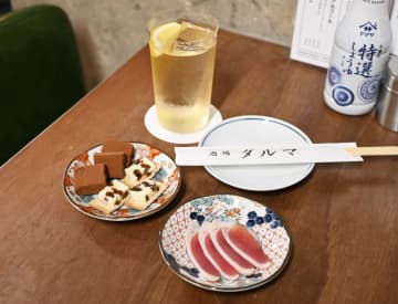神田“昼飲み”放浪記。太陽にも乾杯！ 明るいうちから飲める3店でハシゴ酒
