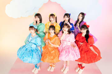 CUTIE STREET、2ndシングルCDジャケ写＆新アー写公開　セーラーカラー風の衣装で個性を魅せる