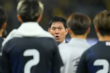 豪州戦の“大胆采配”には２つの理由があった。森保監督が明かす「助けてもらっているからできるではなくて…」