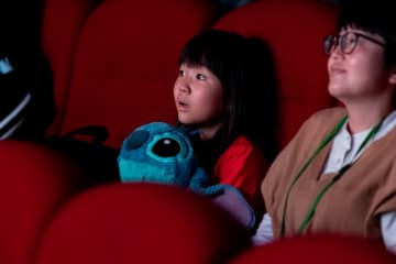 「“オハナ”になっていく様子に感動した」「僕の家にも来てほしい」映画『リロ＆スティッチ』公開記念 あしなが育英会Ohana特別試写会