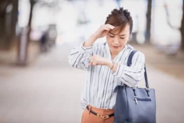 「昇給は12年で時給50円増のみ」社員並みの仕事を求められる派遣女性の嘆き