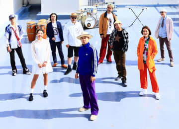 【インタビュー】FLYING KIDS浜崎貴司、“夢を提供する音楽家”としての矜持と還暦前の決意