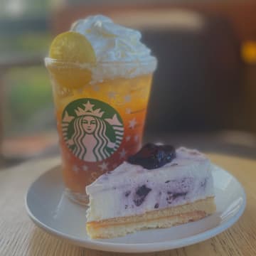 【スタバ】どっちも食べたい♡「眼福ケーキ」