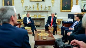 ウクライナとロシアの戦争は「子どものけんか」、トランプ氏が例える　当面の不介入示唆か