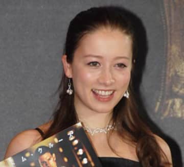 ドーキンズ英里奈、出産報告「やっと会えたね」　バタバタな日々で「AI先生にお世話になりまくり」