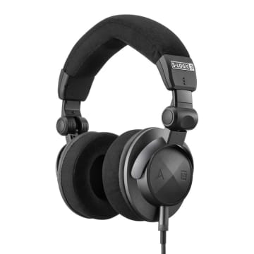 Astell＆Kern×ULTRASONEの限定生産ヘッドフォン「VIRTUOSO」
