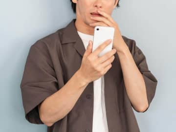 「こんばんは」の一言に罵倒の嵐！「殺伐さがハンパない」　X興奮の「炎上シミュレーター」、制作背景を聞いた