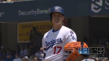 「ボールやろ」大谷翔平に対する“際どい判定”へ不満の声噴出…微妙な1球も大谷は首を振り、連日の光景にファンが怒り「AI審判早く導入」