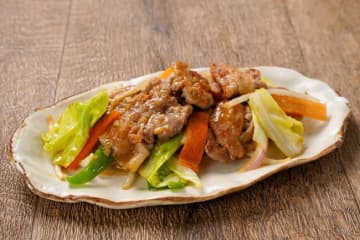 料理人・笠原将弘『”プロが教える”肉野菜炒め』の作り方が話題！”原因から逆算”する『裏技レシピ』でシャキシャキ絶品に…主婦からも驚きの声「これは神回」「こういう料理の基本的なことを学びたかったんです」の声