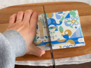ティッシュを包丁で切ってみて　想像と違う展開に「面白い」「真似する」