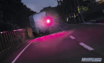 「これ絶対欲しい」定番の緊急対応グッズ「パープルセーバー」に、ハイスペックモデルが登場！【強力LEDで視認性がさらにアップ】