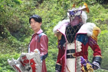 「キュウレンジャー」鳳ツルギ＆ショウ・ロンポー、「ブンブンジャー」前日譚に参戦！神谷浩史「マッドレックスの出番…かと」