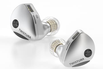 TWISTURA、木のウッドドーム振動板採用イヤフォン「WOODNOTE」。約21780円
