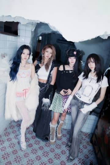 H1-KEY、4thミニアルバム「Lovestruck」スケジュールを公開…折り紙のコンセプト