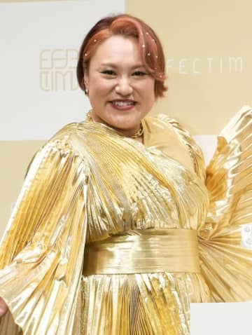 バービー「30年以上の時を経て」娘とまさかのシンクロ→「こんな偶然素敵すぎ」「ミラクル」