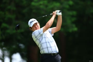 米澤蓮が国内メジャー初制覇へ首位ターン 稲森佑貴2打差 石川遼32位