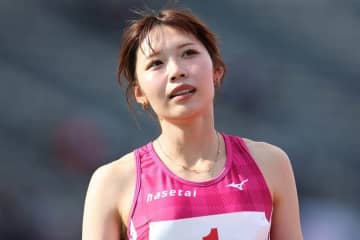 「世界一かわいい」美女ハードル選手「ダブルピース」ショットにネット騒然...「美しすぎます」