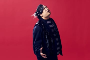 岡崎体育、7月アニメ『まったく最近の探偵ときたら』OP主題歌「Suffer」を配信リリース