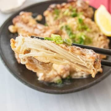【えのきがカリカリでうますぎ】　「手が止まらない」「これは天才」えのきで作る絶品おかずレシピ