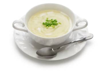 ギャル曽根『新玉ねぎのポタージュ』の作り方を伝授！旬の食材で作る”トロふわ絶品”に主婦からも「ポタージュって意外過ぎた」「早速挑戦します」の声