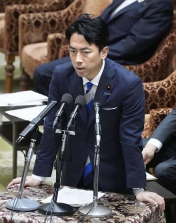 小泉氏「聖域」に口先介入強める　卵やキャベツ例に