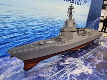 JMU、イージス・システム搭載艦を磯子工場で建造　三菱重工は長崎造船所　DSEIで96分の1模型公開