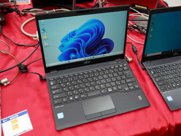 富士通の13.3インチ軽量ノート「LIFEBOOK U」シリーズが9,800円から！中古PCセール