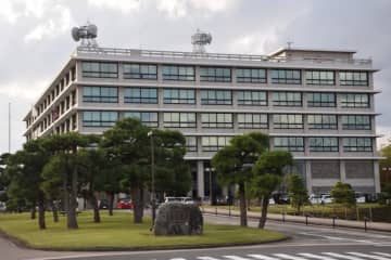 10歳未満女児わいせつ容疑　島根県職員の男逮捕
