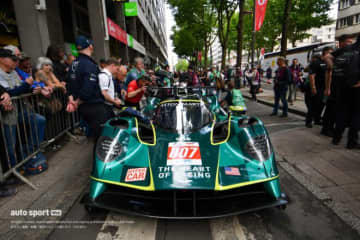 ル・マン24時間の公開車検がスタート。新顔・新色が続々登場、市内の会場が熱気に包まれる