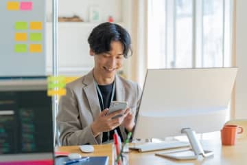年収360万円・31歳男性、オルカンとS&P500に6年積み立て「世界的下落でも元本＋50万円」