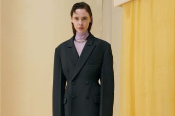 プラン シー2025年秋冬コレクション - 都会のワードローブに、生き生きとしたタッチを添えて
