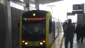2028年オリンピック開催を前に…ロサンゼルスに新たな鉄道の駅が誕生！空港とつながる予定で深刻な“交通渋滞”緩和に期待　アメリカ