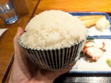 【神保町】ごはんモリモリ1,000円！ホッケも刺身も楽しめる『みさち屋』の最強定食