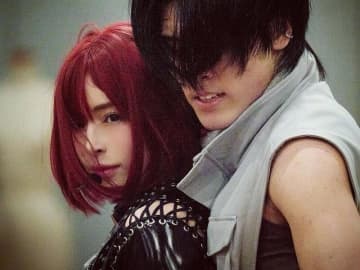 浜崎あゆみ、突然のガラリ一変ヘアーに「赤髪ボブ可愛い」「このビジュ美しすぎ」「何やっても似合っちゃう」の称賛